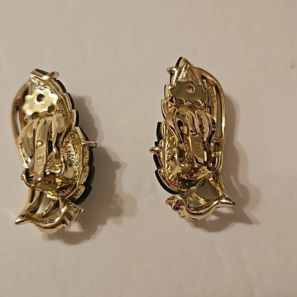 STAR Brand Grey Green Lucite Leaves & AB Rhinestone on Goldtone Clip-on Earring